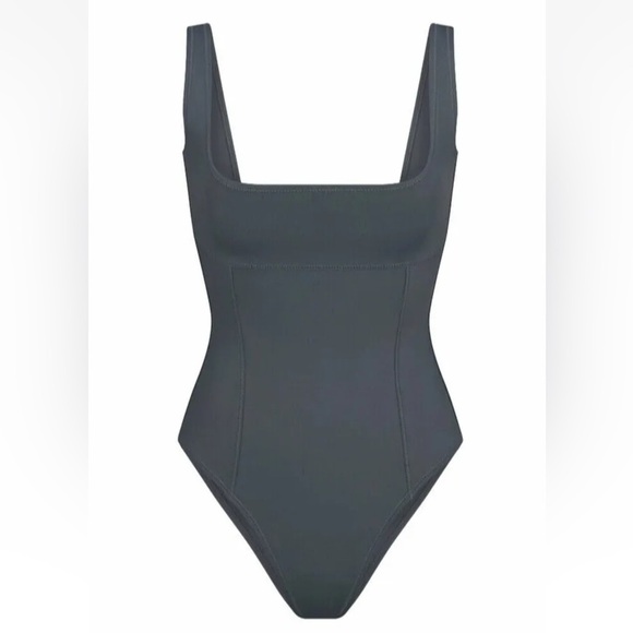 BNWT SKIMS SHAPING SWIM TANK ONE  PIECE - Picture 1 of 10